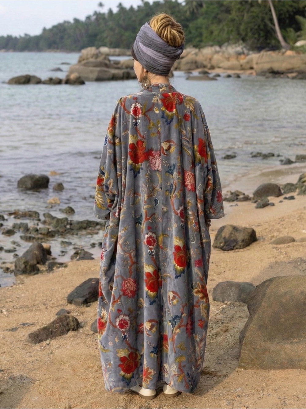 Oversized Boho Velvet Floral Kimono Duster in Slate Gray with Red Accents - Picture 4 of 8
